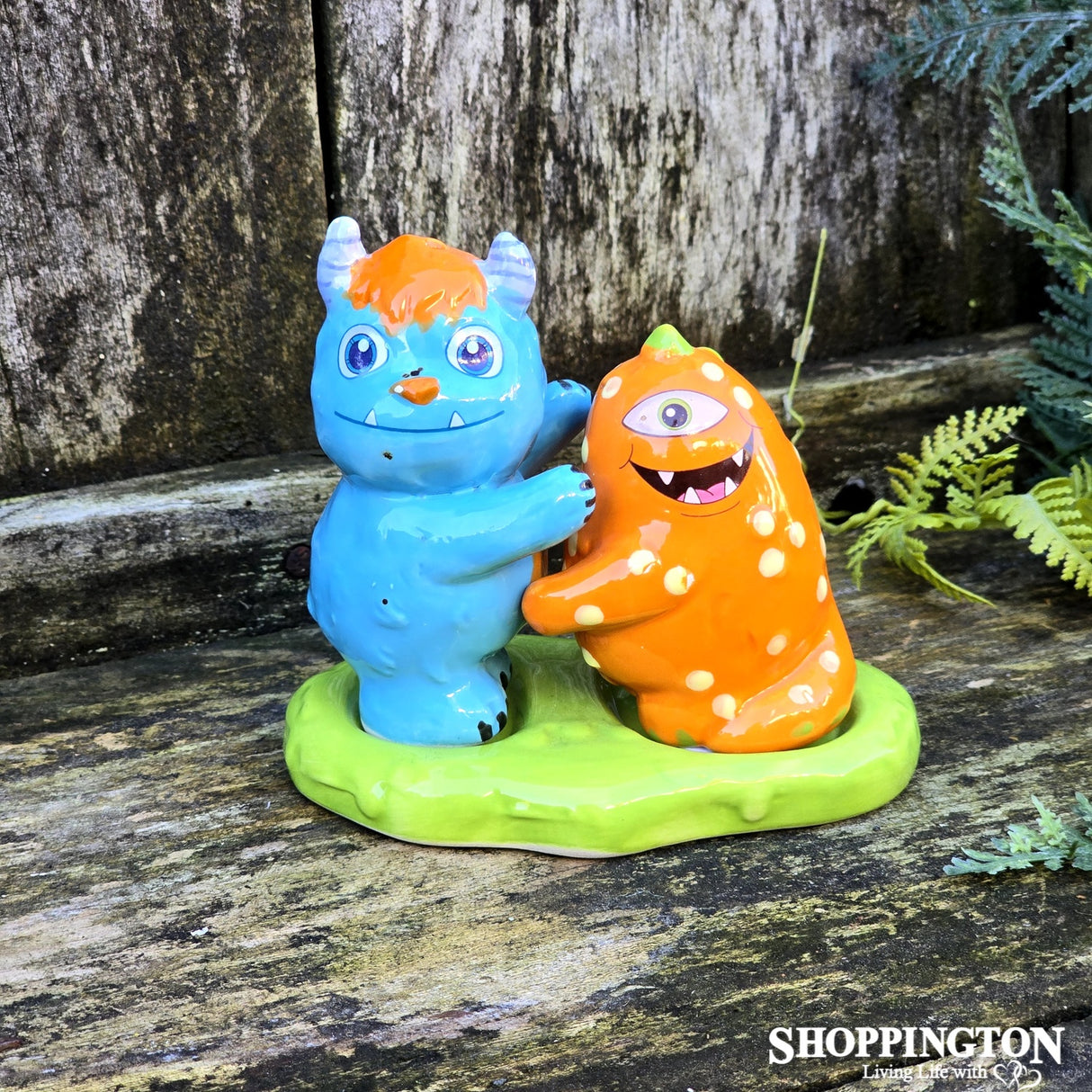 Salt & Pepper - Roary & Borg