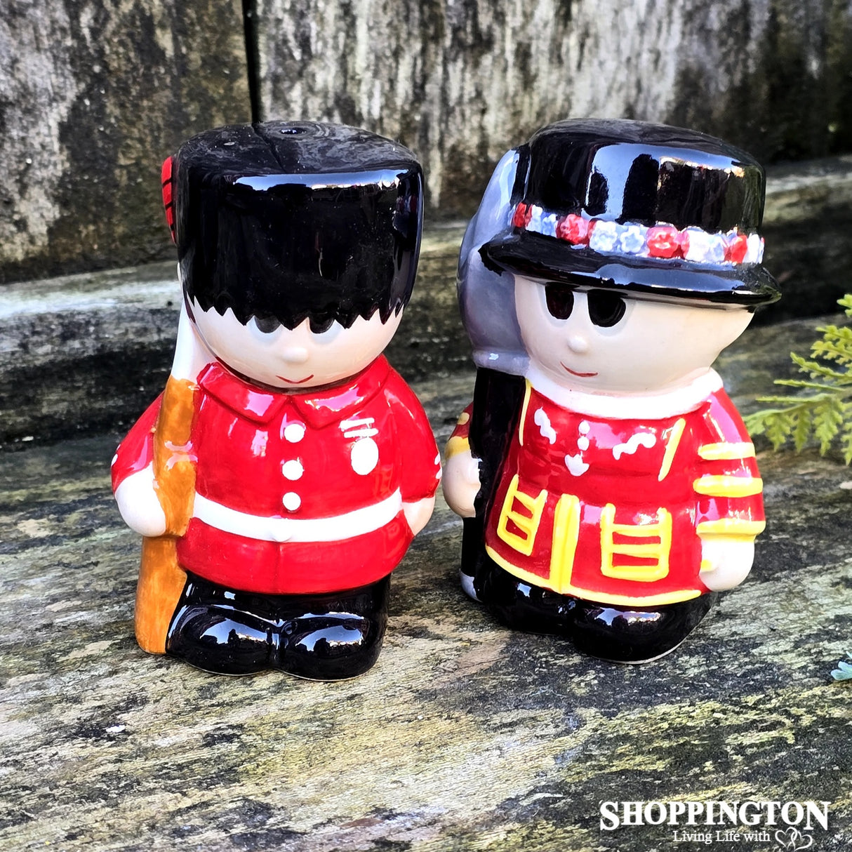 Salt & Pepper - UK Guards