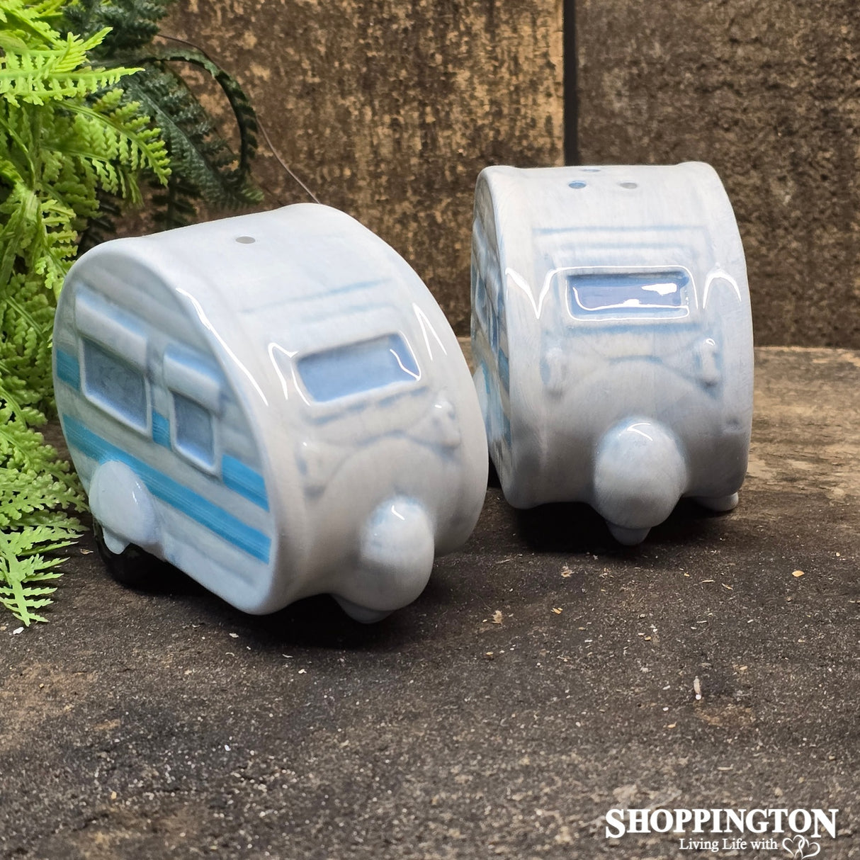 Salt & Pepper - Caravans