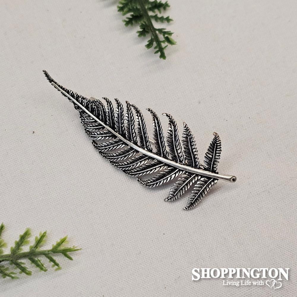 Brooch - Ox-Silver Fern Dainty