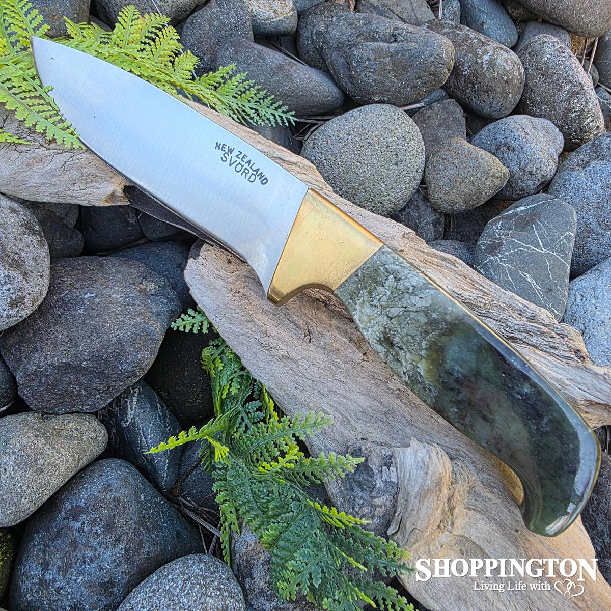 MÄripi (knife) - Svord with Totoweka Pounamu Handle