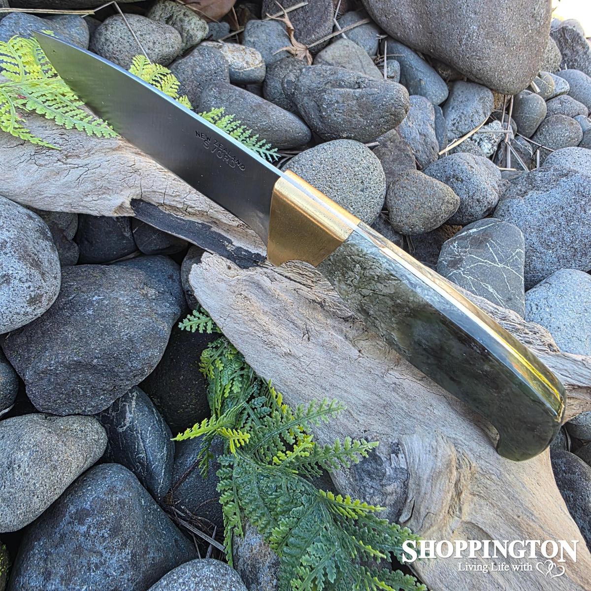 MÄripi (knife) - Svord with Totoweka Pounamu Handle