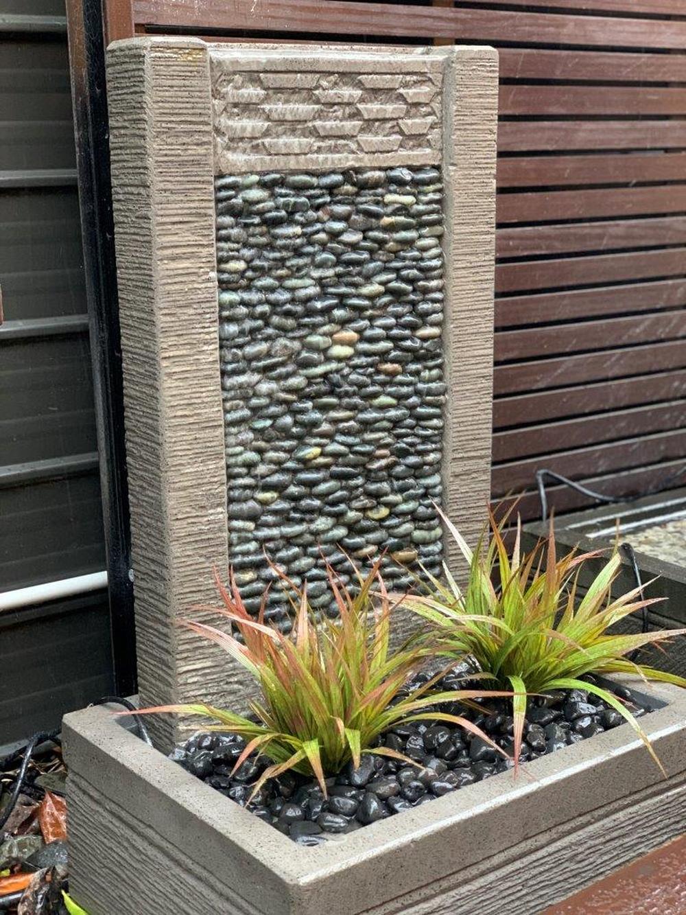 Pebble Jump Water Feature
