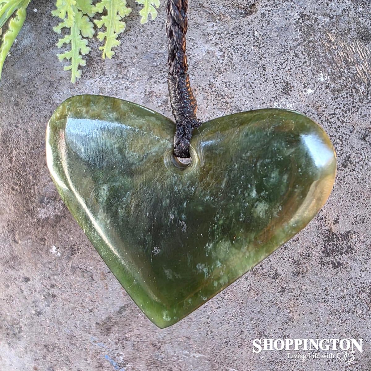 Pounamu - Manawa (Heart) Hapopo Pendant