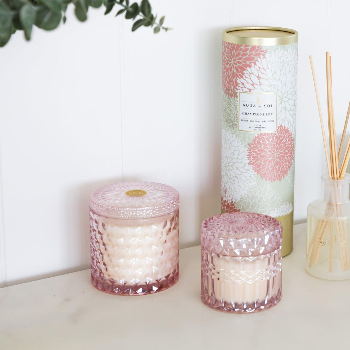 The SOi Co Shimmer Candle - Champagne Lily Petite