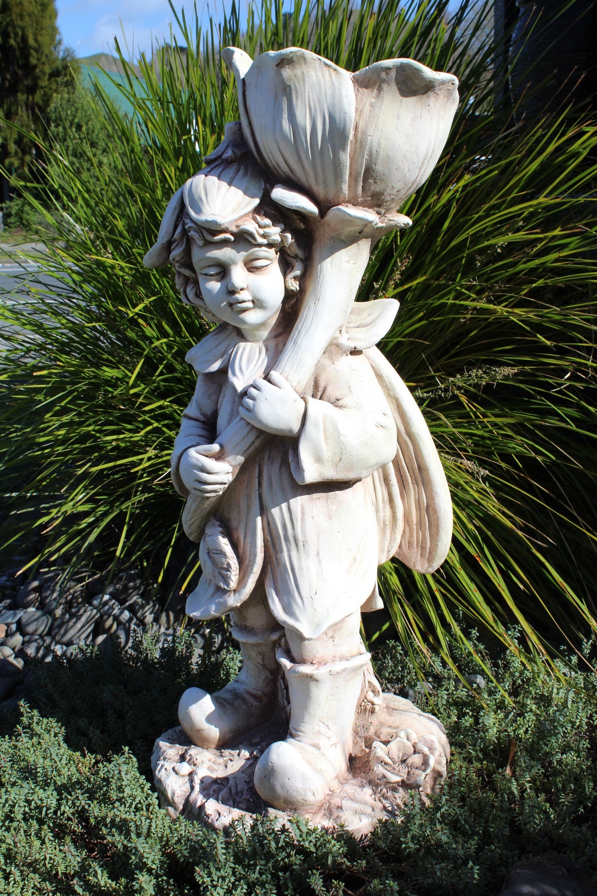 Garden Statue - Garden Elf 71cm (designed to last outdoors)