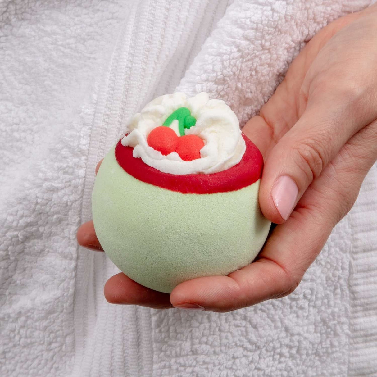 Bomb Cosmetics Bath Blaster - Cherry On Top