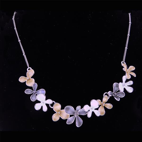 Necklace - Triple Coloured Daisy