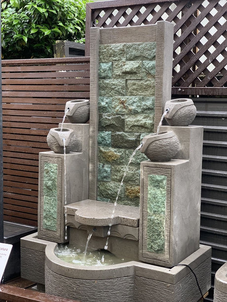 Standing Strong Water Feature 90cm x 150cm
