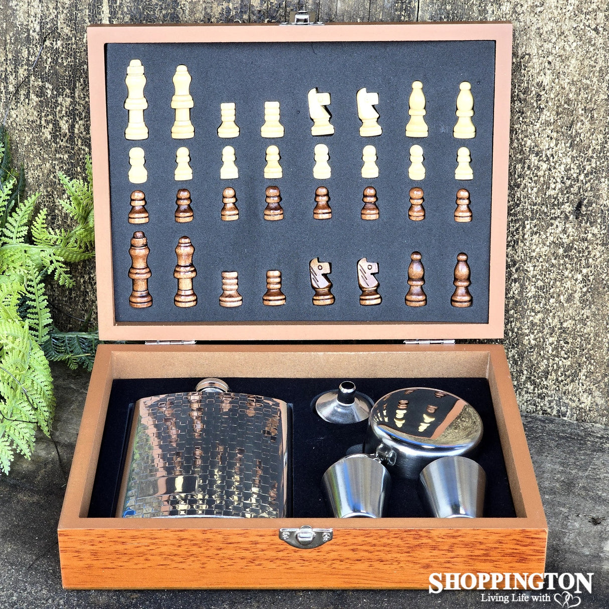 Hammered Hip Flask & Chess Set
