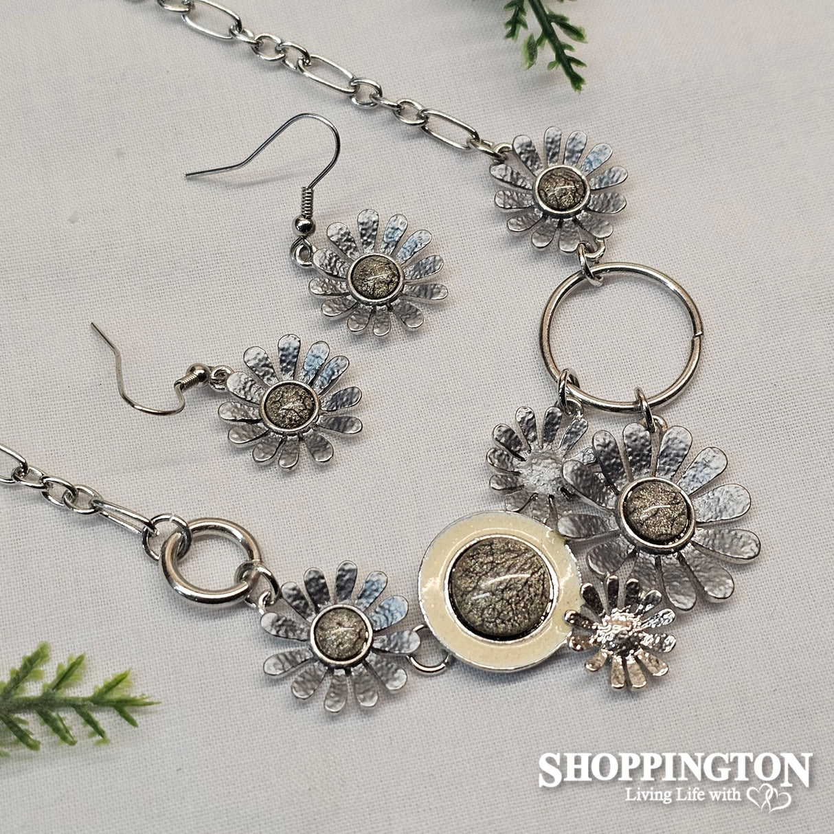 Necklace - Grey & White Daisy Set