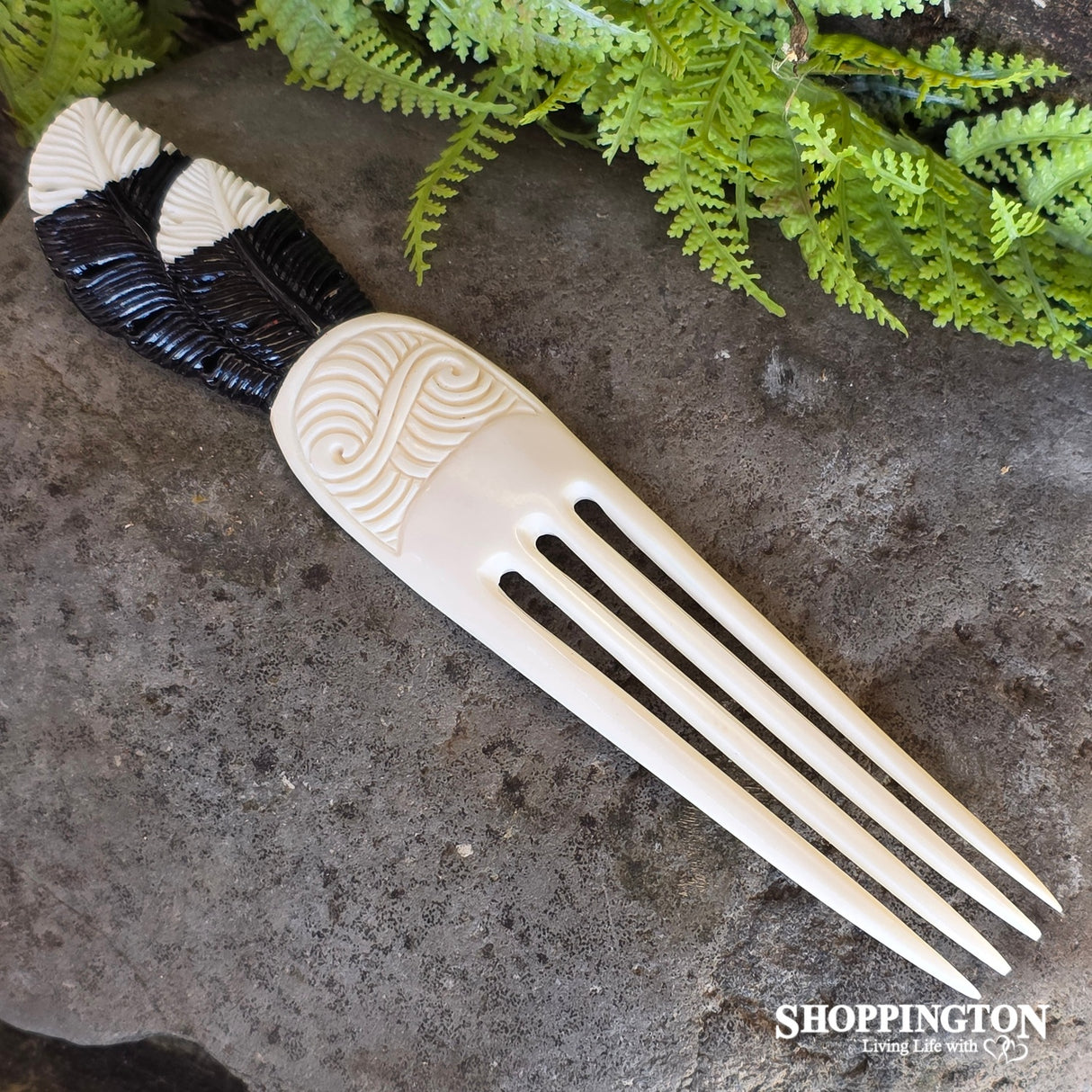 Bone and Black Huia Feather Heru