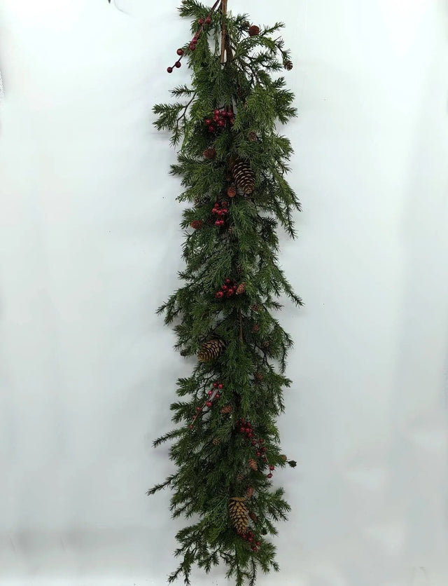 Deluxe Juniper Pine Garland