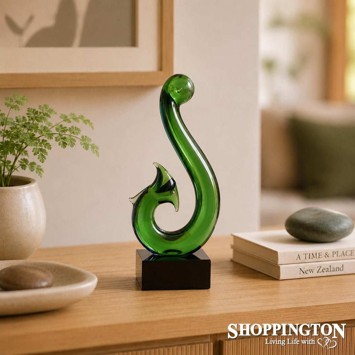 Glass Art - Kiwiana Hei Matau