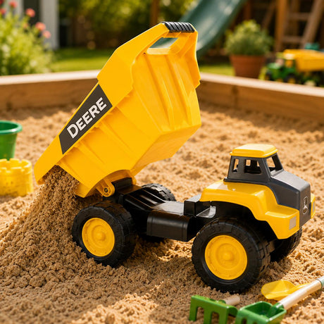 John Deere - Big Scoop Dump Truck