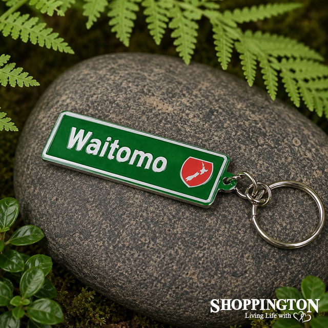 Road Trip Keyring - Waitomo