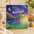 There's a Moa in the Moonlight: He Moa kei ro Atarau (Hardback, Bilingual)