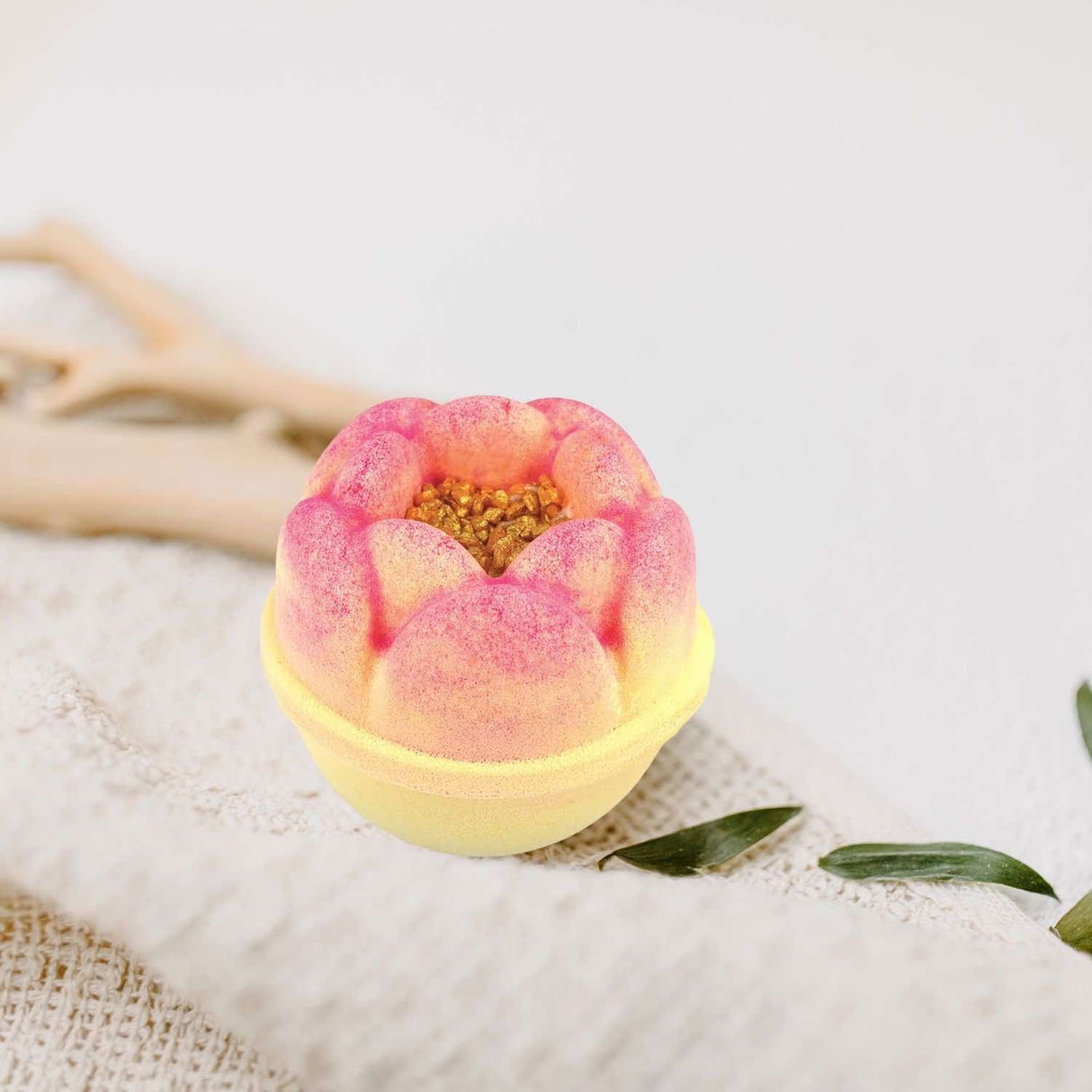 Bomb Cosmetics Raw Bath Blaster - Marigold