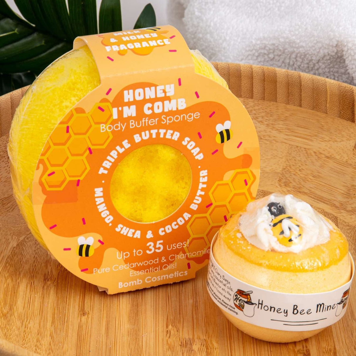 Bomb Cosmetics Body Buffer - Honey I'm Comb