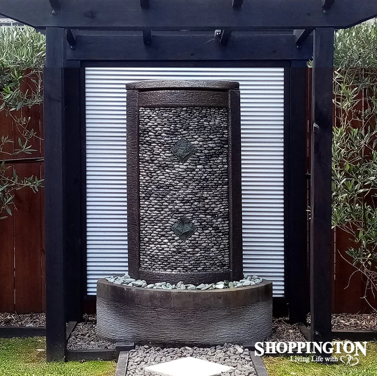 Cyclops Speckled Water Feature 100cm x 140cm