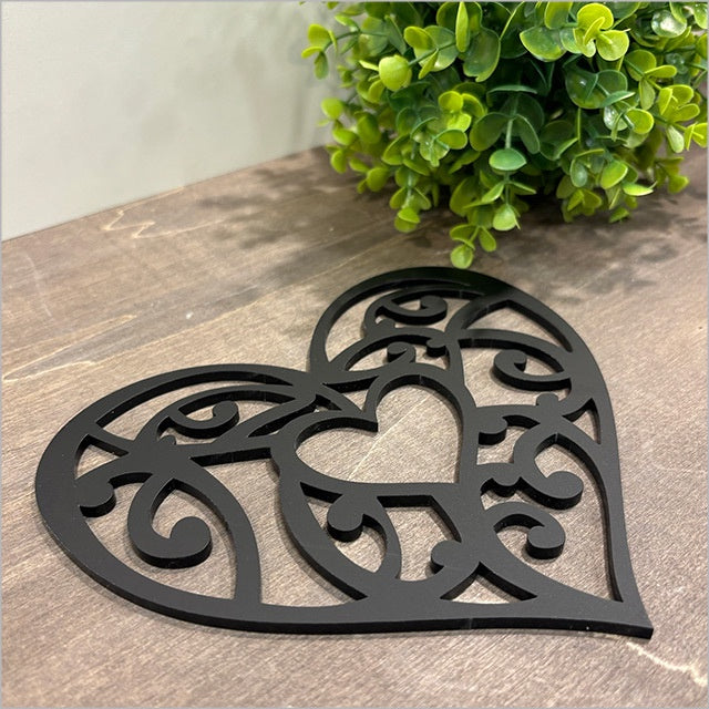 Hanging Ornament - Kowhaiwhai Heart