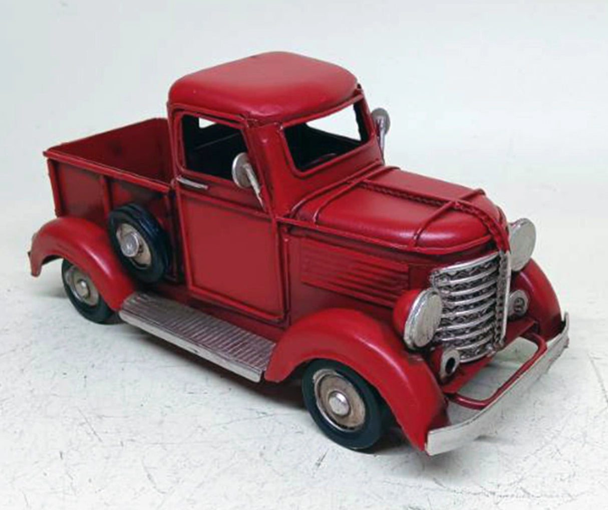 Die Cast Metal Replica Red Pick Up (Sml)